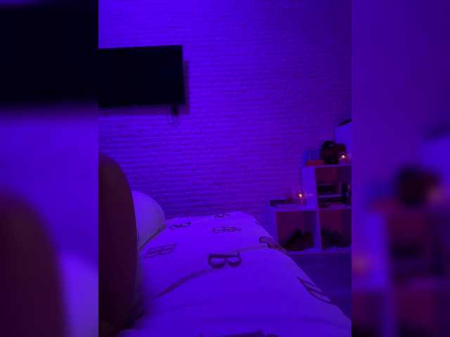sweetkira25 live sex show