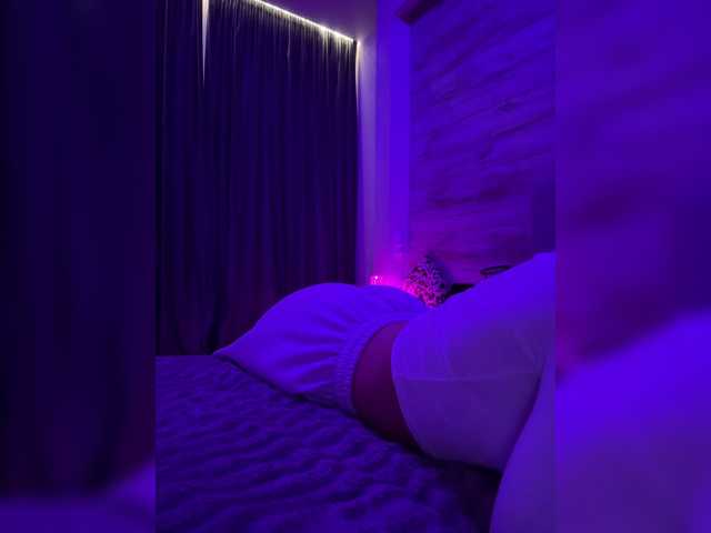 sweetkira25 live cam on BongaCams