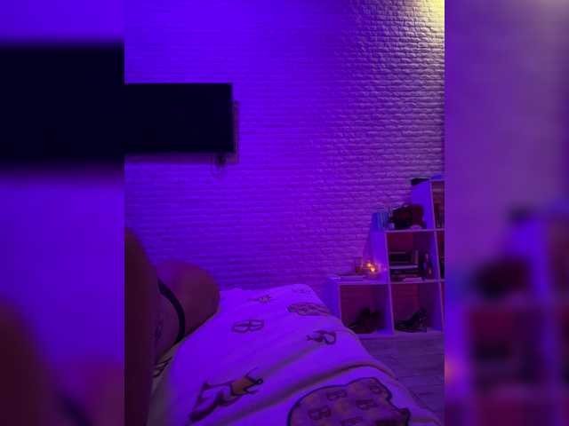 sweetkira25 live webcam show