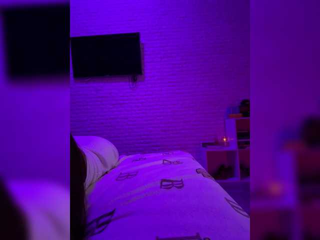 sweetkira25 live webcam show
