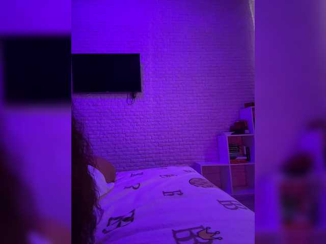 sweetkira25 live cam on BongaCams
