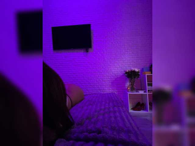 sweetkira25 live cam on BongaCams