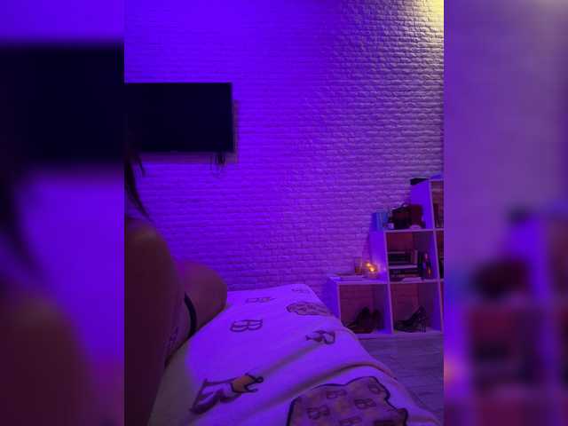 sweetkira25 live cam on BongaCams