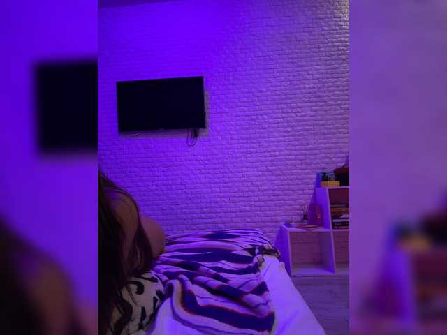 sweetkira25 live cam on BongaCams