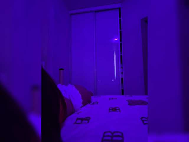 sweetkira25 live cam on BongaCams
