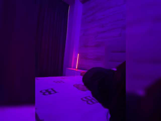 sweetkira25 live cam on BongaCams