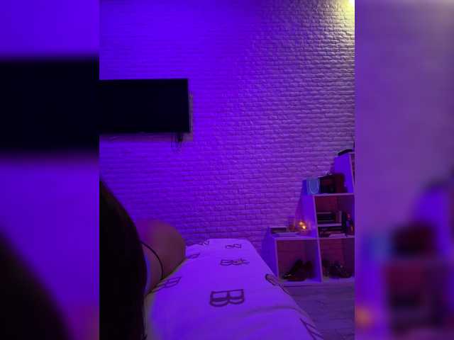 sweetkira25 live webcam show