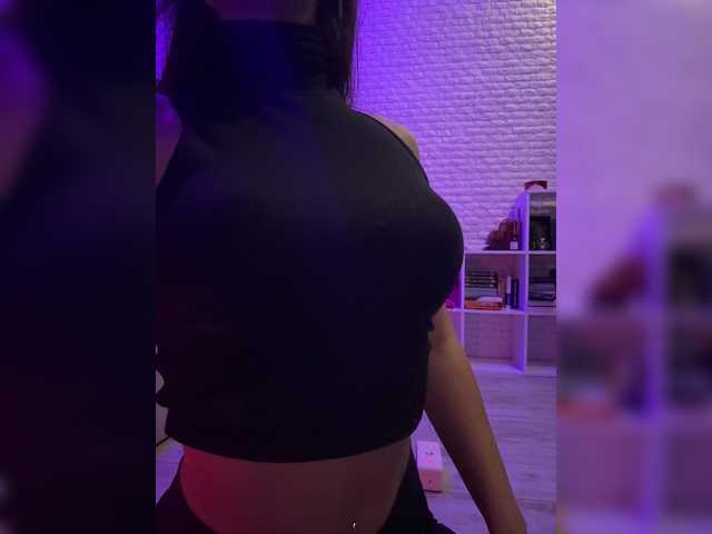 sweetkira25 live cam on BongaCams