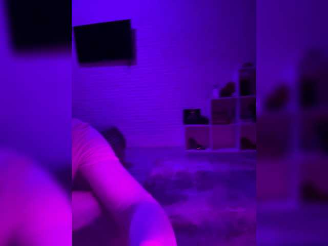 sweetkira25 live cam on BongaCams