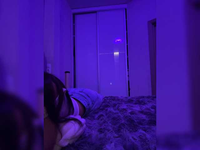 sweetkira25 live cam on BongaCams
