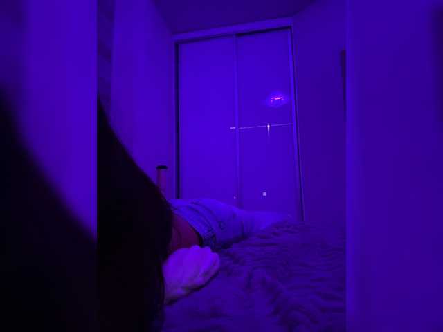 sweetkira25 live cam on BongaCams