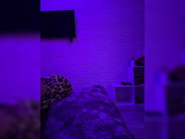 sweetkira25 live sex show