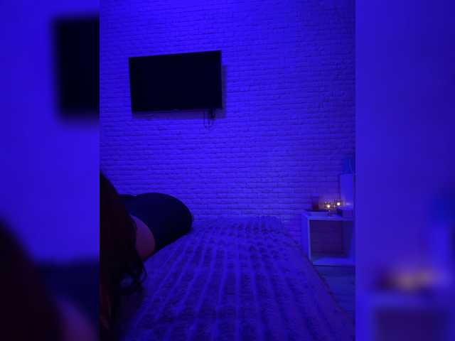 sweetkira25 live sex show