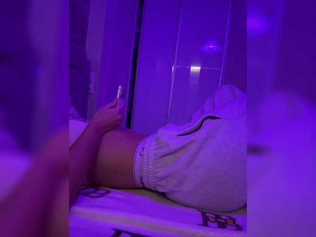 sweetkira25 live cam on BongaCams