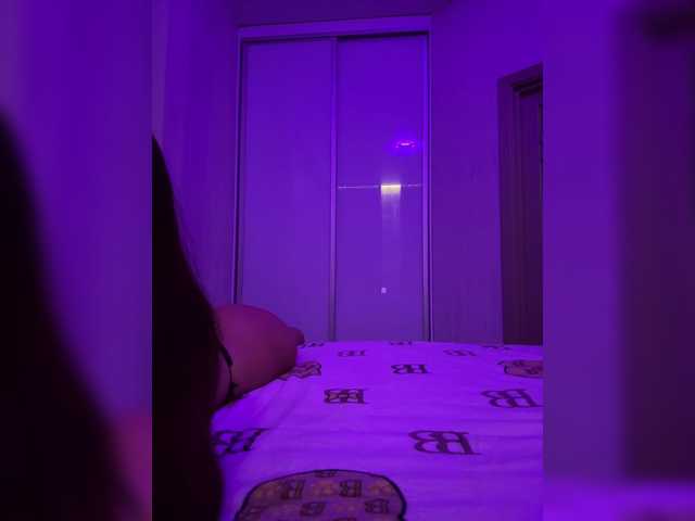 sweetkira25 live cam on BongaCams