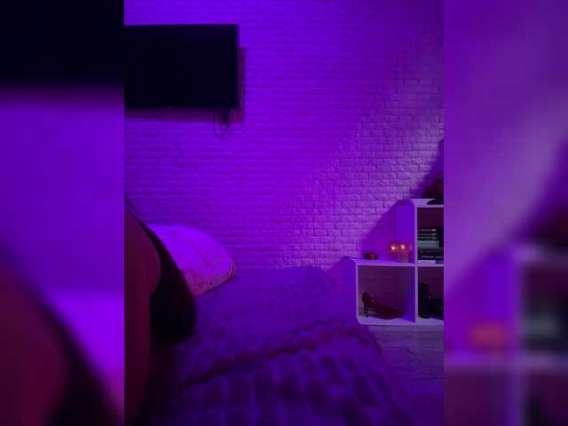 sweetkira25 live cam on BongaCams