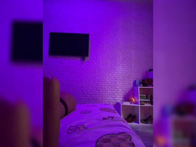 sweetkira25 live webcam show