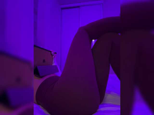 sweetkira25 live cam on BongaCams