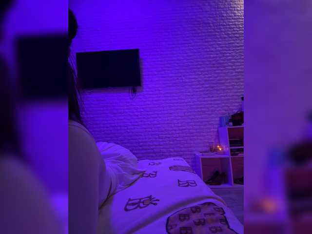 sweetkira25 live webcam show