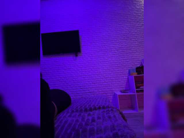 sweetkira25 live cam on BongaCams