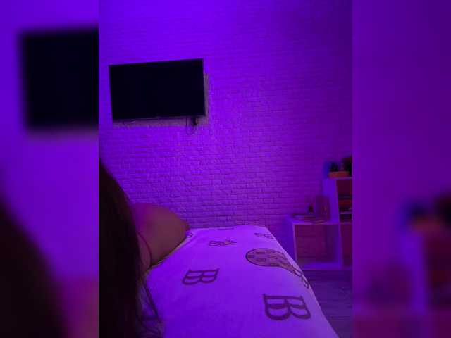 sweetkira25 live cam on BongaCams