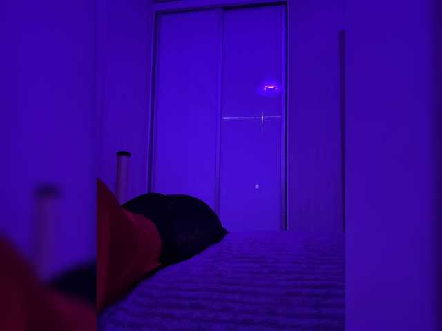 sweetkira25 live cam on BongaCams
