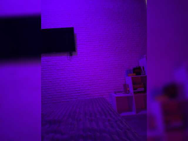 sweetkira25 live cam on BongaCams