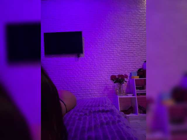 sweetkira25 live cam on BongaCams