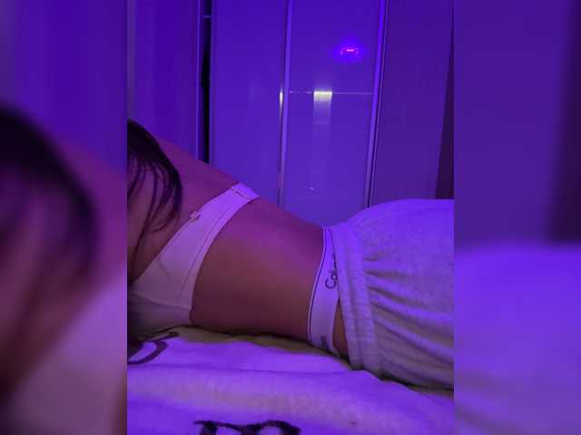 sweetkira25 live cam on BongaCams