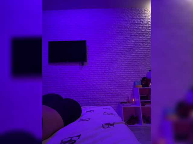 sweetkira25 live webcam show