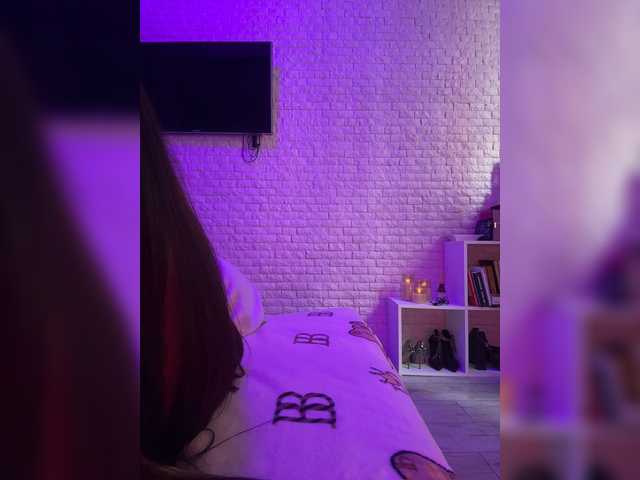 sweetkira25's BongaCams show and profile