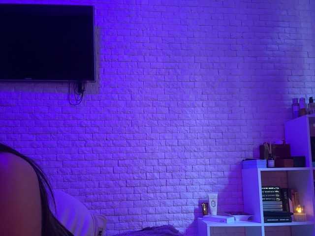 le modèle grkvs est en webcam porno dans un show sur le site bongacams, il possède les tags suivants: White/Caucasian,Brunette,Shaved