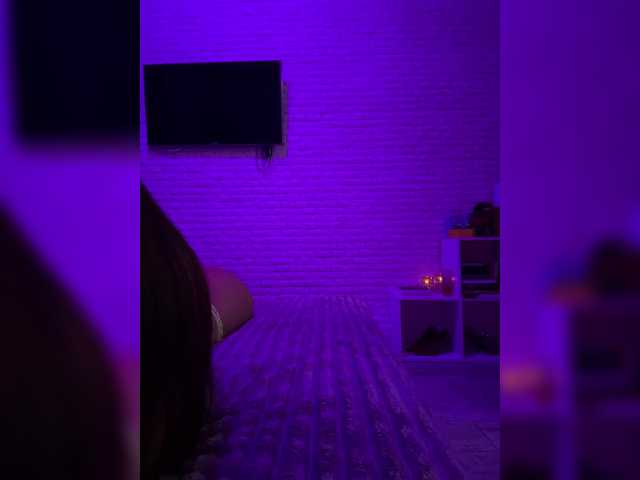 sweetkira25 live webcam show