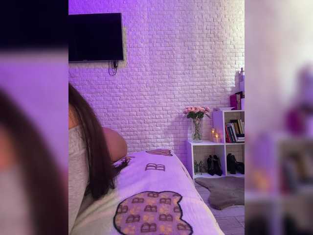 sweetkira25's BongaCams show and profile