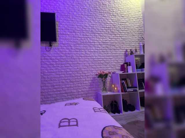 sweetkira25's BongaCams show and profile