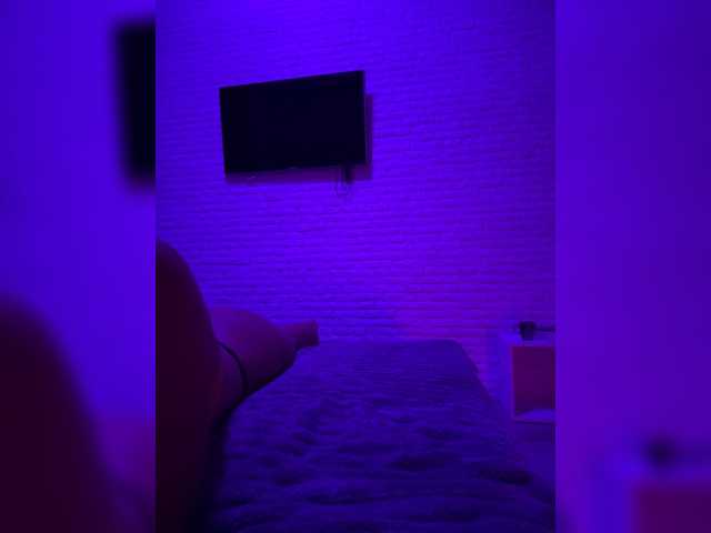 sweetkira25 live cam on BongaCams
