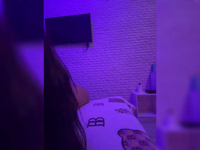 sweetkira25 live cam on BongaCams
