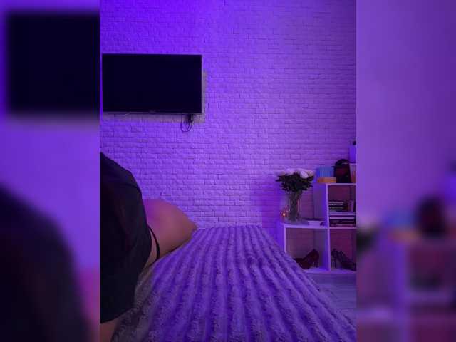 sweetkira25 live cam on BongaCams