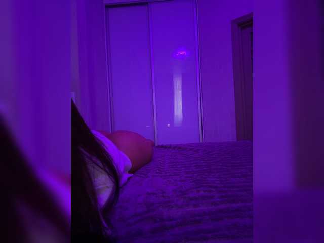 sweetkira25 live cam on BongaCams