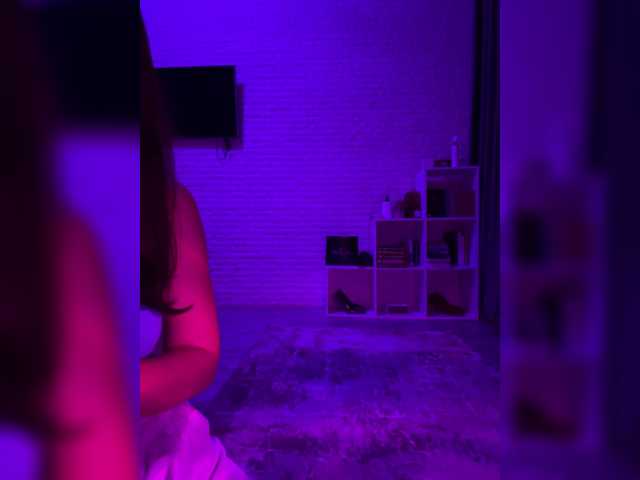 sweetkira25 live cam on BongaCams