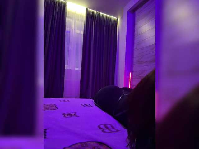sweetkira25 live cam on BongaCams