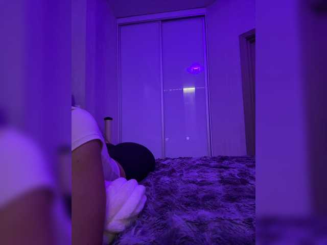 sweetkira25 live cam on BongaCams