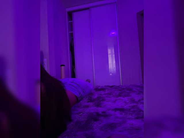 sweetkira25 live cam on BongaCams