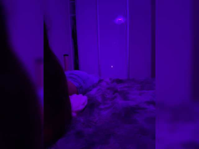 sweetkira25 live cam on BongaCams