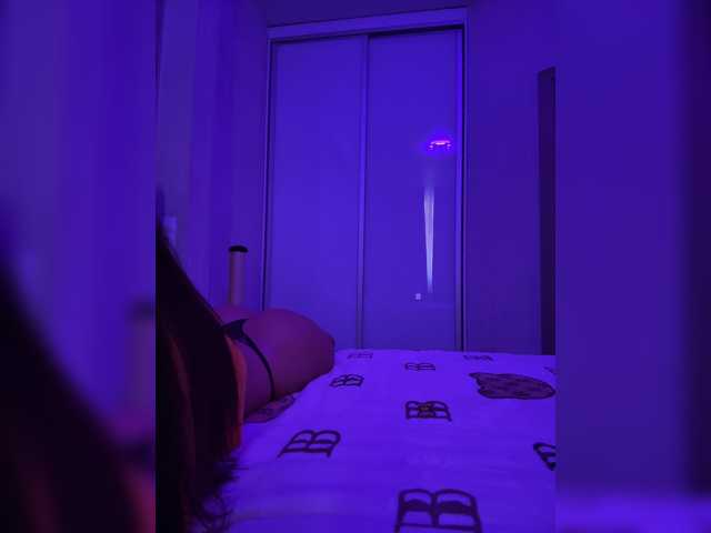 sweetkira25 live cam on BongaCams