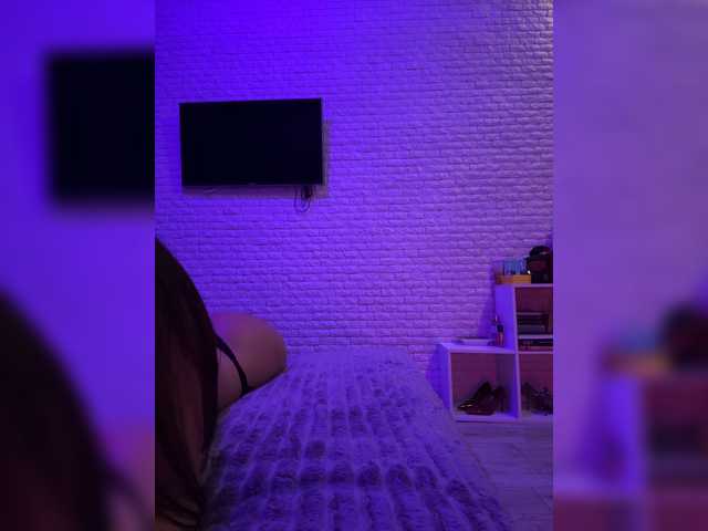 sweetkira25 live cam on BongaCams