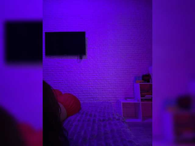 sweetkira25 live cam on BongaCams