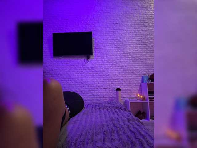 sweetkira25 live cam on BongaCams