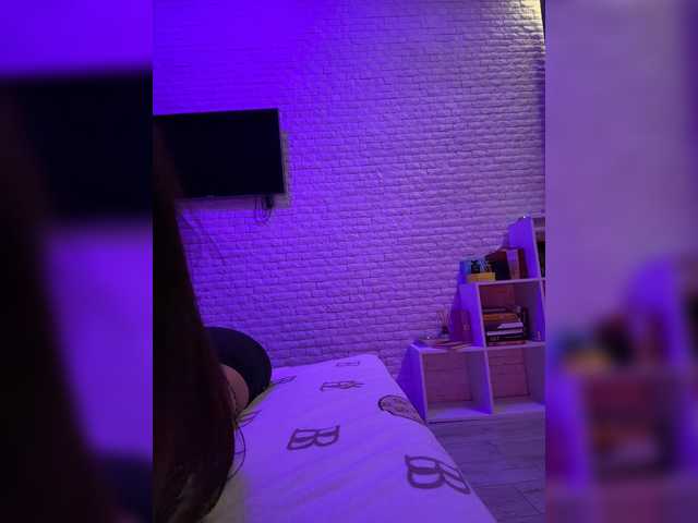 sweetkira25 live cam on BongaCams