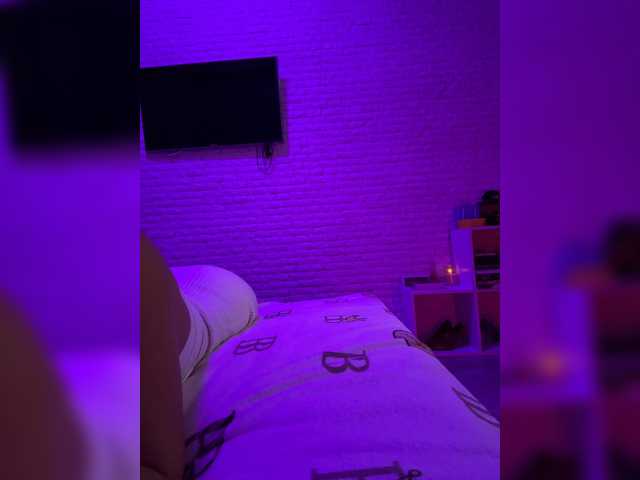 sweetkira25 live cam on BongaCams